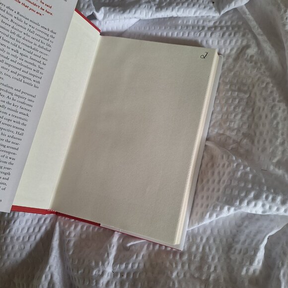 resolute - Picture 2 of 5